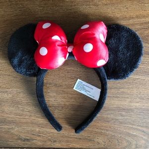 AUTHENTIC Disney Parks Minnie Mouse ears